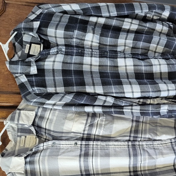2 American Eagle Gray tones and White Plaid Shirt - Picture 4 of 15
